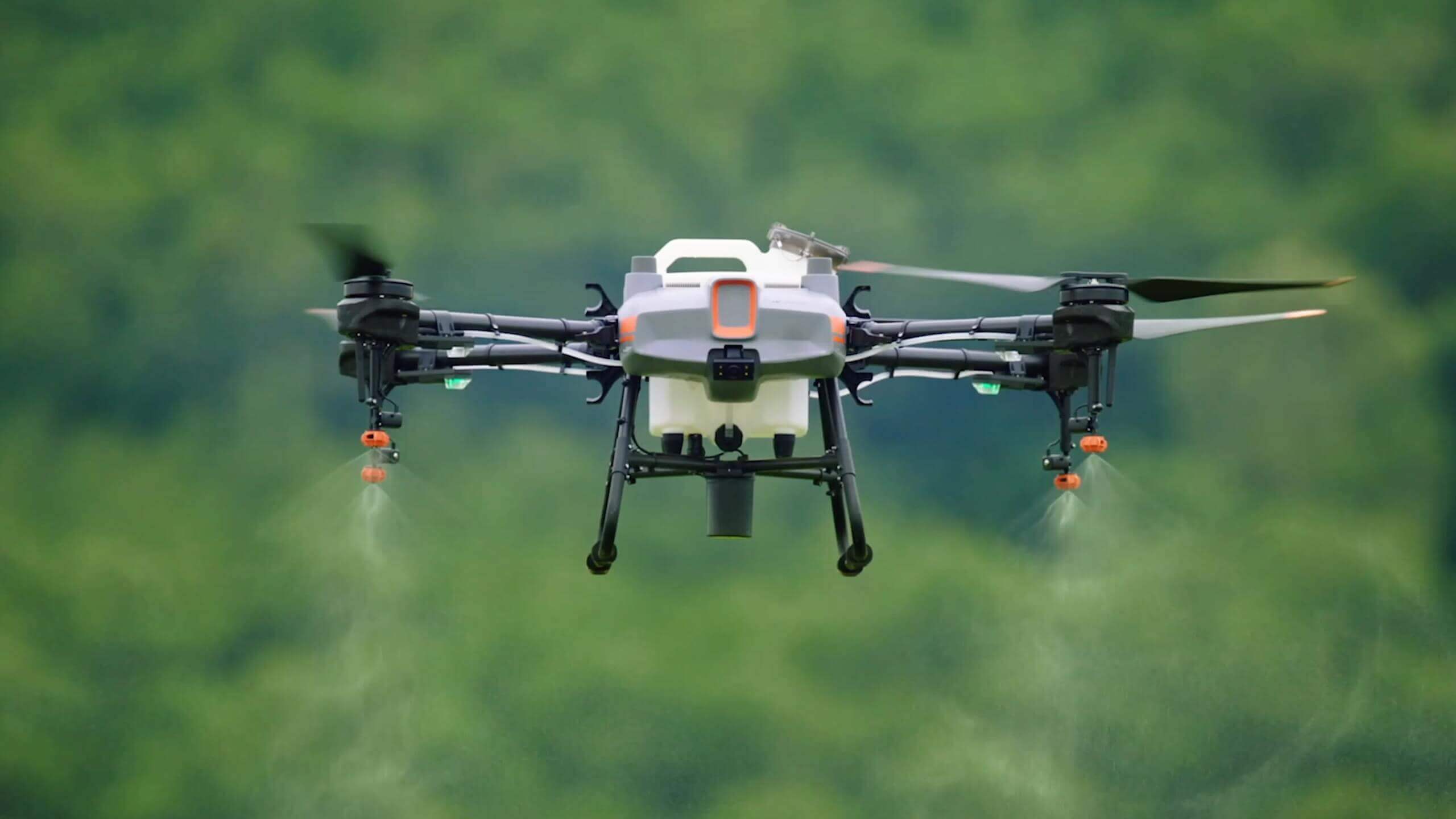 DJI AGRAS T10 방제 비행